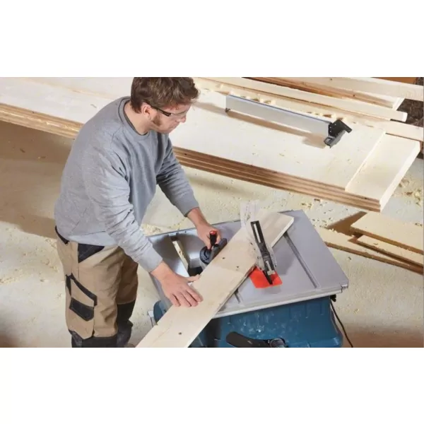 Stolní okružní pila + GTA 560 Bosch GTS 635-216 0601B42001