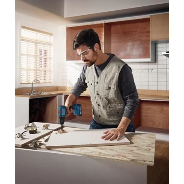 Aku kombinovaná sada 18V 2x2,0Ah GDR 18V-215 + GSR 185-LI + 2× 2,0 AH + GAL 18V-20 + pouzdro Bosch 06019N2023