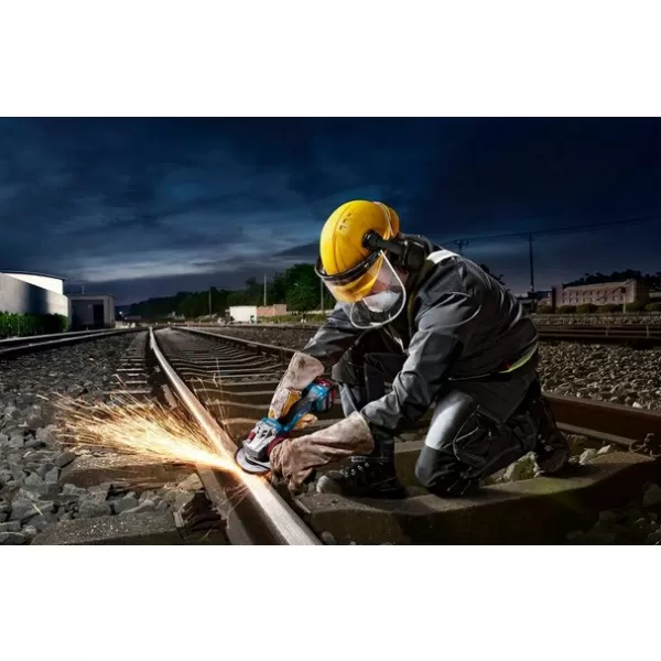 Aku úhlová bruska 18V 2x5,0Ah Bosch GWS 18V-11 06019N4103