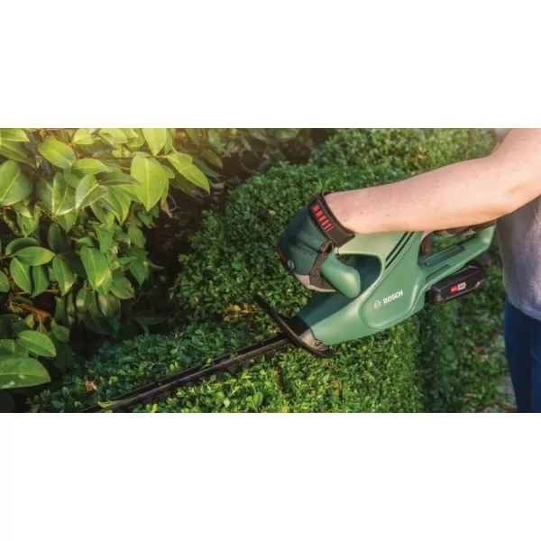 Aku nůžky na živý plot Bosch Easy Hedge Cut 18-45 0.600.849.H02