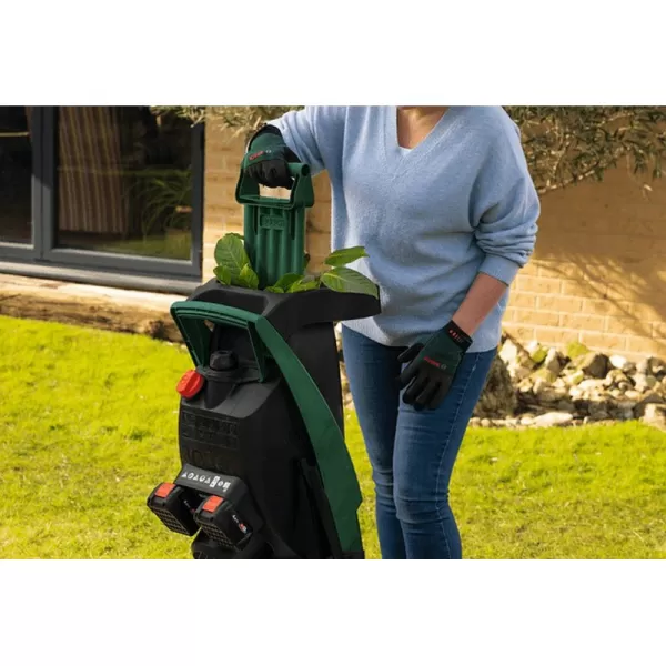 Drtič větví UniversalShredder 2x18V-25 Bosch 06008E0000