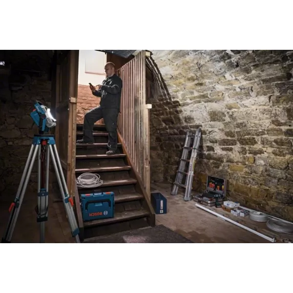 Aku svítilna bez aku BOSCH GLI 18V-2200 C 0.601.446.501