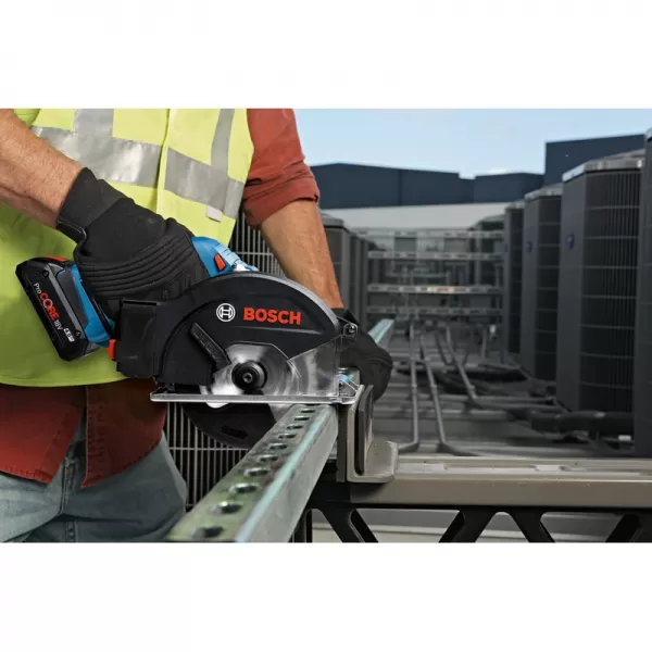 Aku okružní pila 18V bez aku Bosch GKM 18V-50 06016B8001