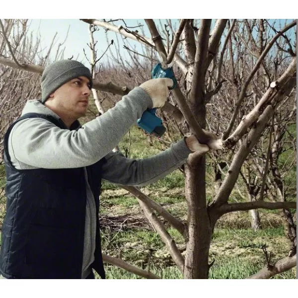 Aku zahradnické nůžky 12V, bez aku BOSCH Pro Pruner 06019K1020