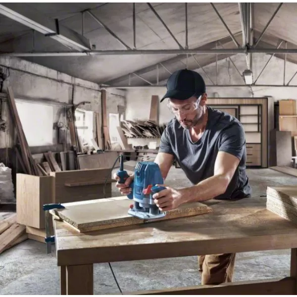 Horní frézka Bosch GOF 130 0.601.6B7.000