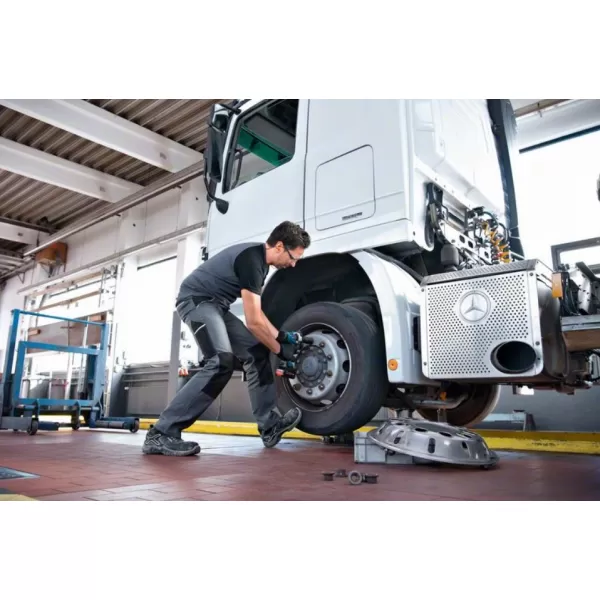 Aku rázový utahovák 2x5,0Ah BOSCH GDS 18V-1050 H BiTurbo 06019J8522