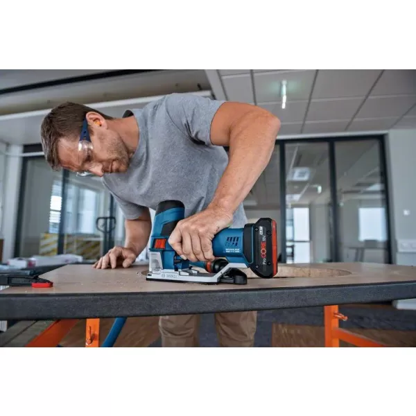 Aku kmitací pila 18V bez aku Bosch GST 18V-155 SC 06015B0000