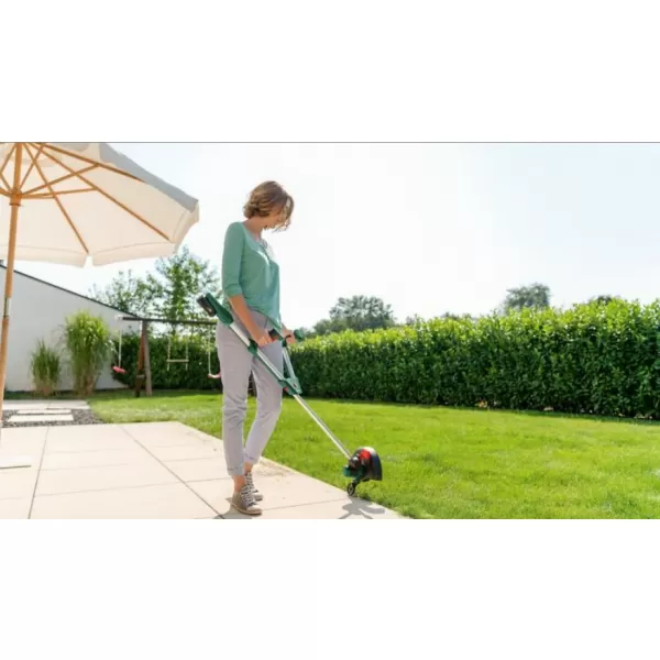 Aku strunová sekačka 18V bez aku Bosch UniversalGrassCut 18V-260 06008C1D04