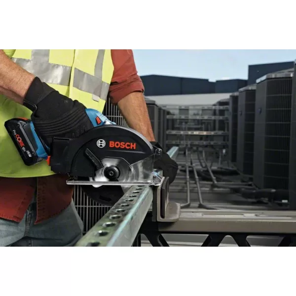 Aku okružní pila 18V 2x5,0Ah Bosch GKM 18V-50 06016B8002