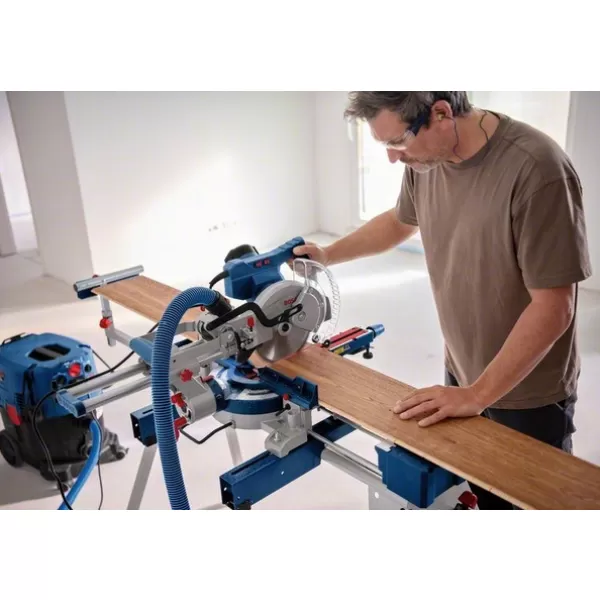 Kapovací a pokosová pila Bosch GCM 305-216 D 0601B49000