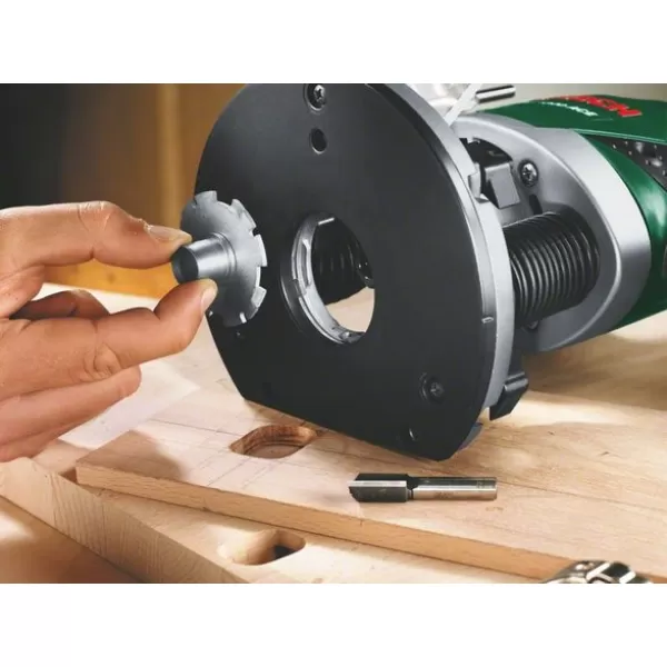 Horní frézka Bosch POF 1400 ACE